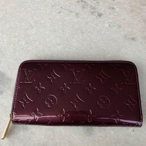 Louis Vuitton Zippy Wallet